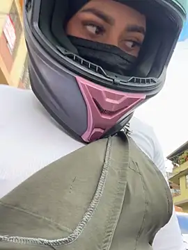 AlannaEvons online show from 6, 11, 2025