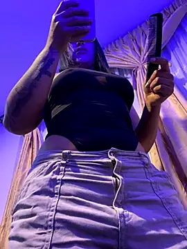 AlannaEvons online show from 10, 10, 2025