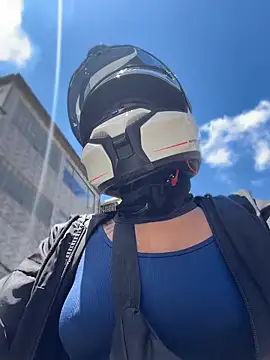 AlannaEvons online show from 20, 4, 2026