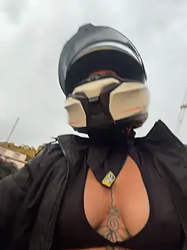 AlannaEvons online show from 13, 4, 2026