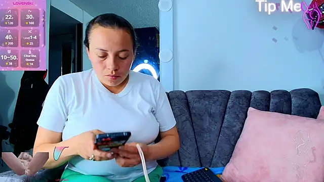  honey12 online show from 19, 9, 2025