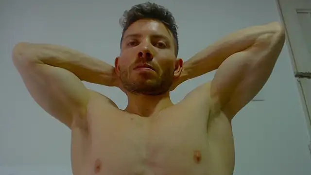 Snapshot of Rocky_Muscle chatting on 8, 5, 2026 Rocky Muscle online show from 8, 5, 2026