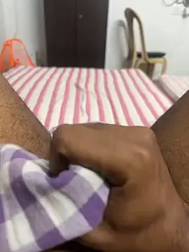 Snapshot of usermood2000 chatting on 22, 12, 2025 usermood2000 online show from 22, 12, 2025