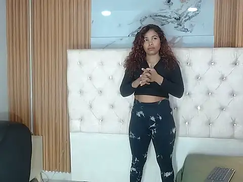 sabrina roosa online show from 5, 11, 2025