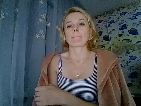 LiluXRose online show from 18, 9, 2025