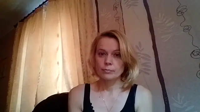 LiluXRose online show from 14, 10, 2025