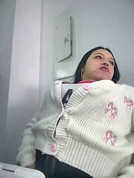 -Mia1 online show from 18, 12, 2025