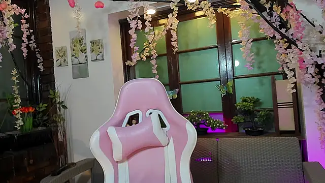 emma ayala online show from 12, 1, 2026