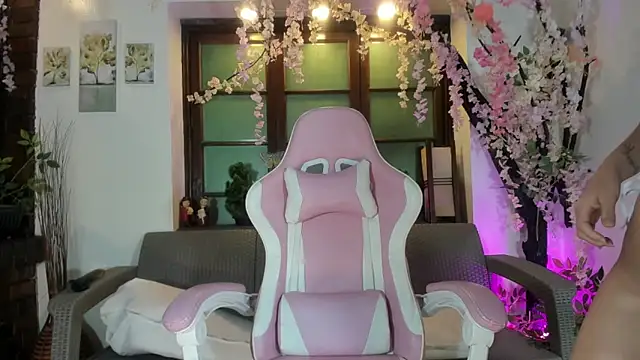 emma ayala online show from 19, 11, 2025