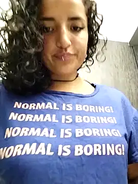 Snapshot of luna_love_xoxo chatting on 4, 11, 2025 luna love xoxo online show from 4, 11, 2025