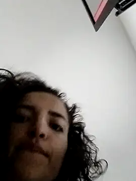 Snapshot of luna_love_xoxo chatting on 6, 11, 2025 luna love xoxo online show from 6, 11, 2025