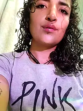 Snapshot of luna_love_xoxo chatting on 22, 11, 2025 luna love xoxo online show from 22, 11, 2025