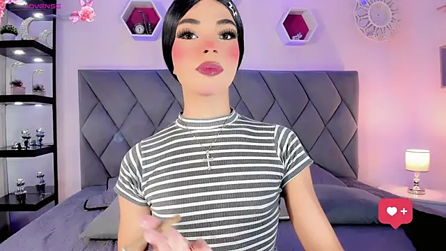 Amira Ember online show from 8, 6, 2026