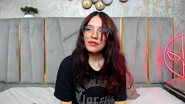 Elliecute online show from 30, 9, 2025
