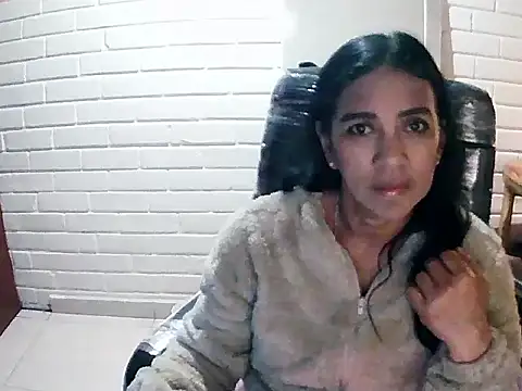 Snapshot of MiiaVelasquez chatting on 15, 10, 2025 MiiaVelasquez online show from 15, 10, 2025