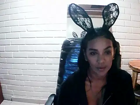 Snapshot of MiiaVelasquez chatting on 16, 10, 2025 MiiaVelasquez online show from 16, 10, 2025