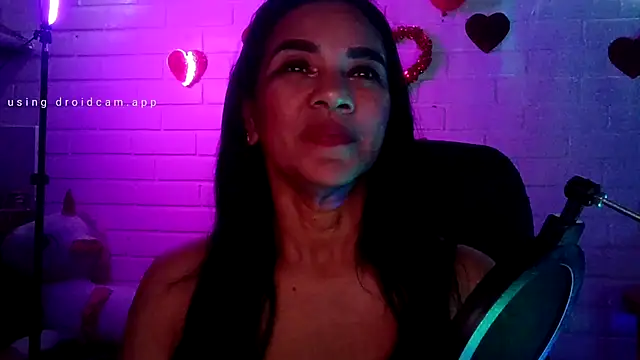 MiiaVelasquez online show from 12, 2, 2026