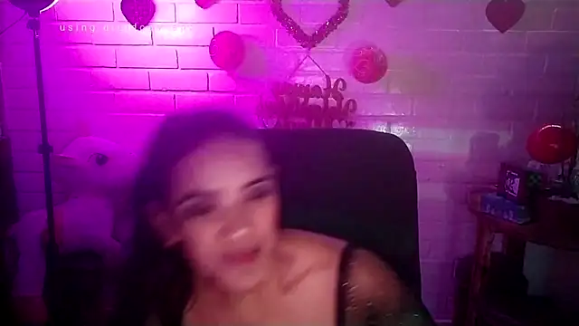 MiiaVelasquez online show from 6, 2, 2026