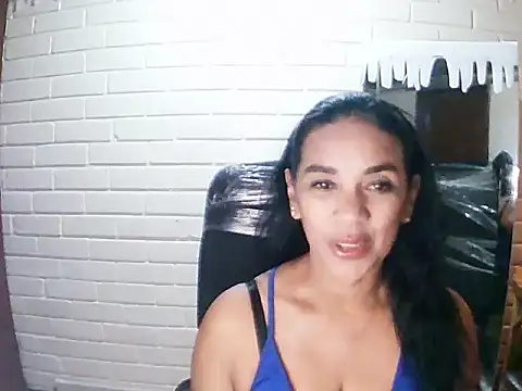 MiiaVelasquez online show from 11, 11, 2025