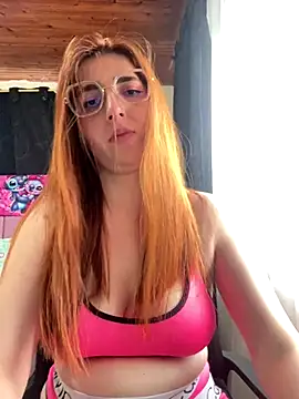 CoraVibes online show from 21, 10, 2025