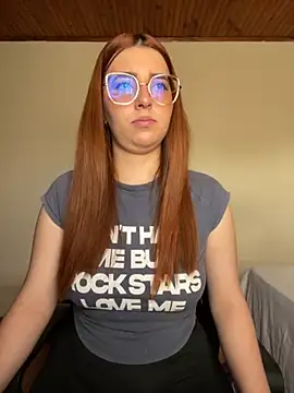 CoraVibes online show from 19, 11, 2025