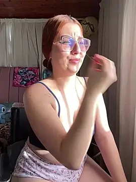 CoraVibes online show from 27, 2, 2026