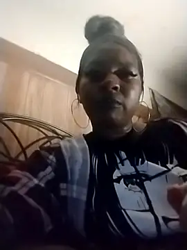 Snapshot of Ladiv33 chatting on 30, 10, 2025 Ladiv33 online show from 30, 10, 2025