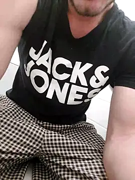 Snapshot of Hahahhdsj112 chatting on 4, 10, 2025 Hahahhdsj112 online show from 4, 10, 2025