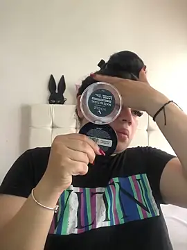 Kuromy x online show from 9, 2, 2026