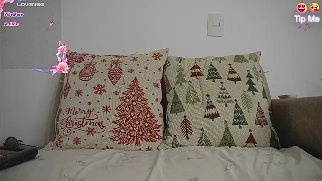 Roxybeautyy online show from 6, 2, 2026