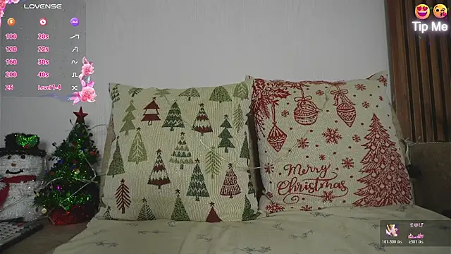 Roxybeautyy online show from 16, 12, 2025