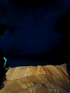 Radha8080 online show from 4, 12, 2025