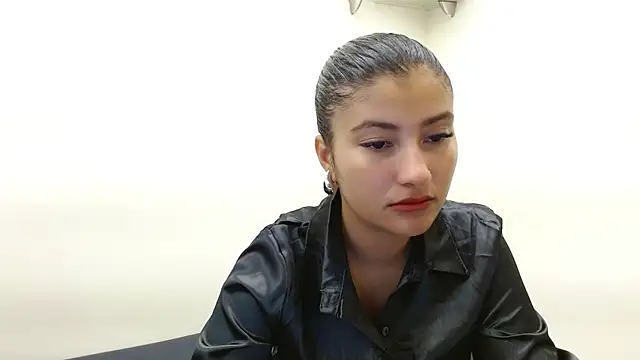 Snapshot of louis_k chatting on 15, 10, 2025 louis k online show from 15, 10, 2025