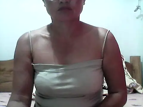 Snapshot of nathalie0045 chatting on 22, 10, 2025 nathalie0045 online show from 22, 10, 2025