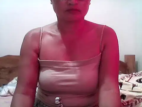 Snapshot of nathalie0045 chatting on 31, 10, 2025 nathalie0045 online show from 31, 10, 2025