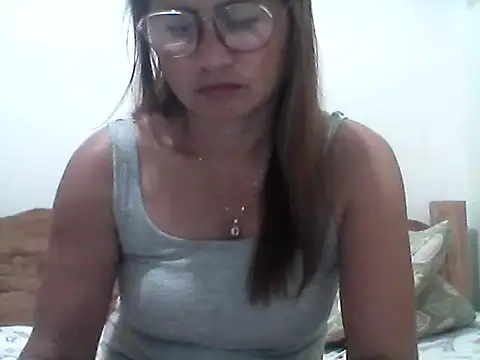 nathalie0045 online show from 18, 3, 2026