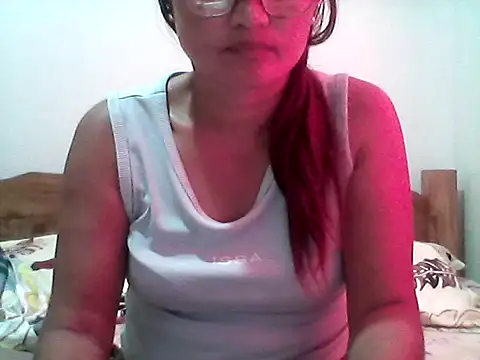 Snapshot of nathalie0045 chatting on 28, 10, 2025 nathalie0045 online show from 28, 10, 2025