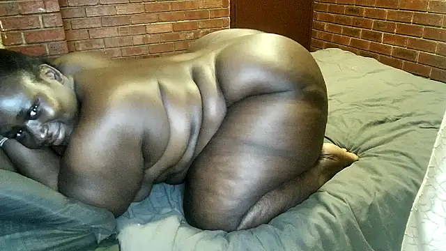 Snapshot of ASSQUEEN37Xx chatting on 30, 10, 2025 ASSQUEEN37Xx online show from 30, 10, 2025