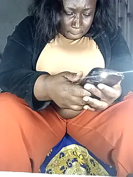 ASSQUEEN37Xx online show from 23, 5, 2026