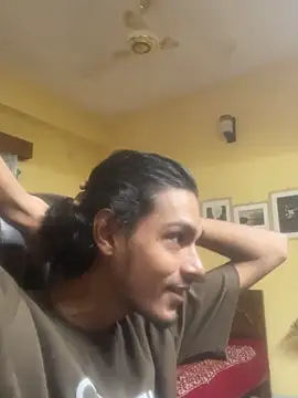 Snapshot of thecatfish chatting on 9, 10, 2025 thecatfish online show from 9, 10, 2025