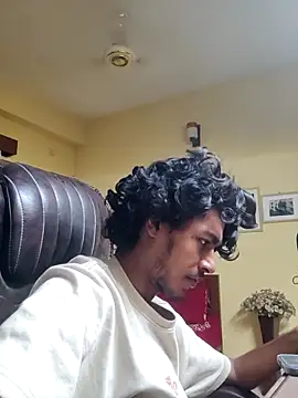 Snapshot of thecatfish chatting on 12, 10, 2025 thecatfish online show from 12, 10, 2025