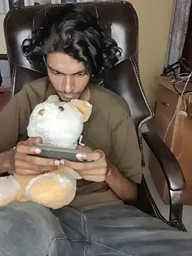 Snapshot of thecatfish chatting on 27, 10, 2025 thecatfish online show from 27, 10, 2025