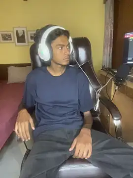 Snapshot of thecatfish chatting on 27, 11, 2025 thecatfish online show from 27, 11, 2025