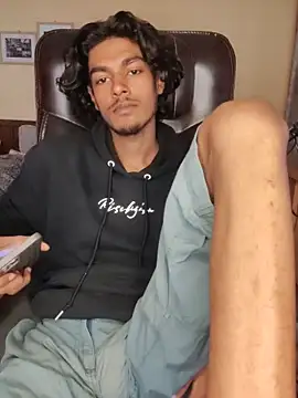 Snapshot of thecatfish chatting on 13, 11, 2025 thecatfish online show from 13, 11, 2025