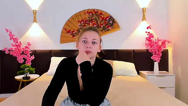 KimberlyPierceLove online show from 19, 9, 2025