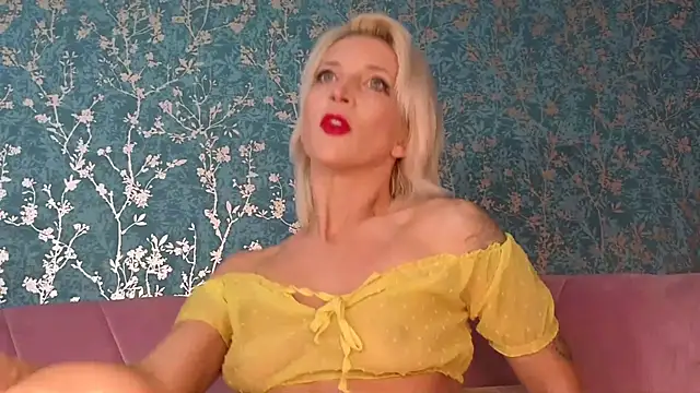 SereneXX online show from 10, 10, 2025