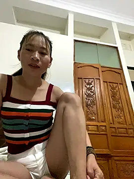Skinny vuet online show from 9, 9, 2025