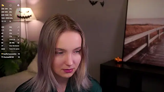 HongTomczak online show from 17, 11, 2025