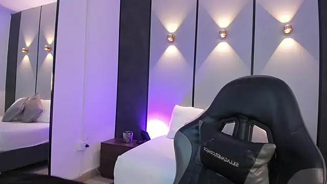 emily tolson online show from 22, 4, 2026