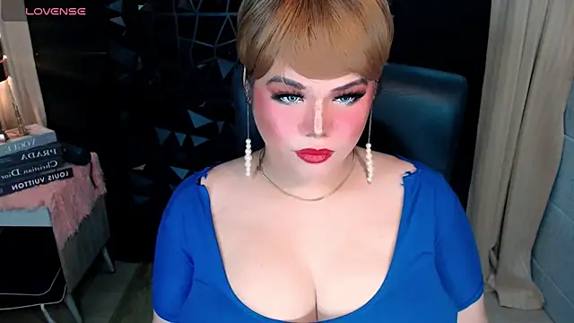 xHugeHarleySelfsuckerx online show from 26, 11, 2025